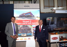 Stephan van Marrewijk y Juan Antonio González, en el stand de Vicasol, que celebra su 40 aniversario.